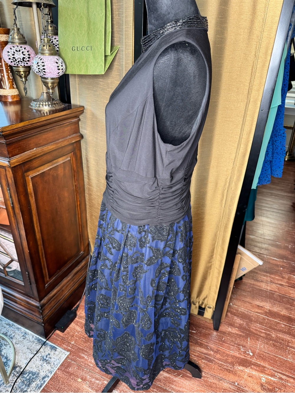 SLNY Black Blue Floral Burnout Cocktail Dress Beaded Neck 14W - Picture 3 of 9